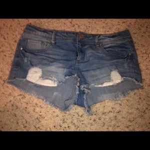 Ripped denim jean shorts
